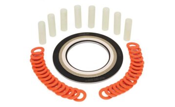 Insulation kit for flange joints